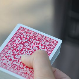 Comment jouer au jeu de carte solitaire ?